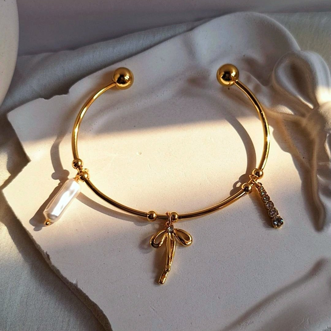 Gold Trinket Charm Bracelet - Adjustable Chain