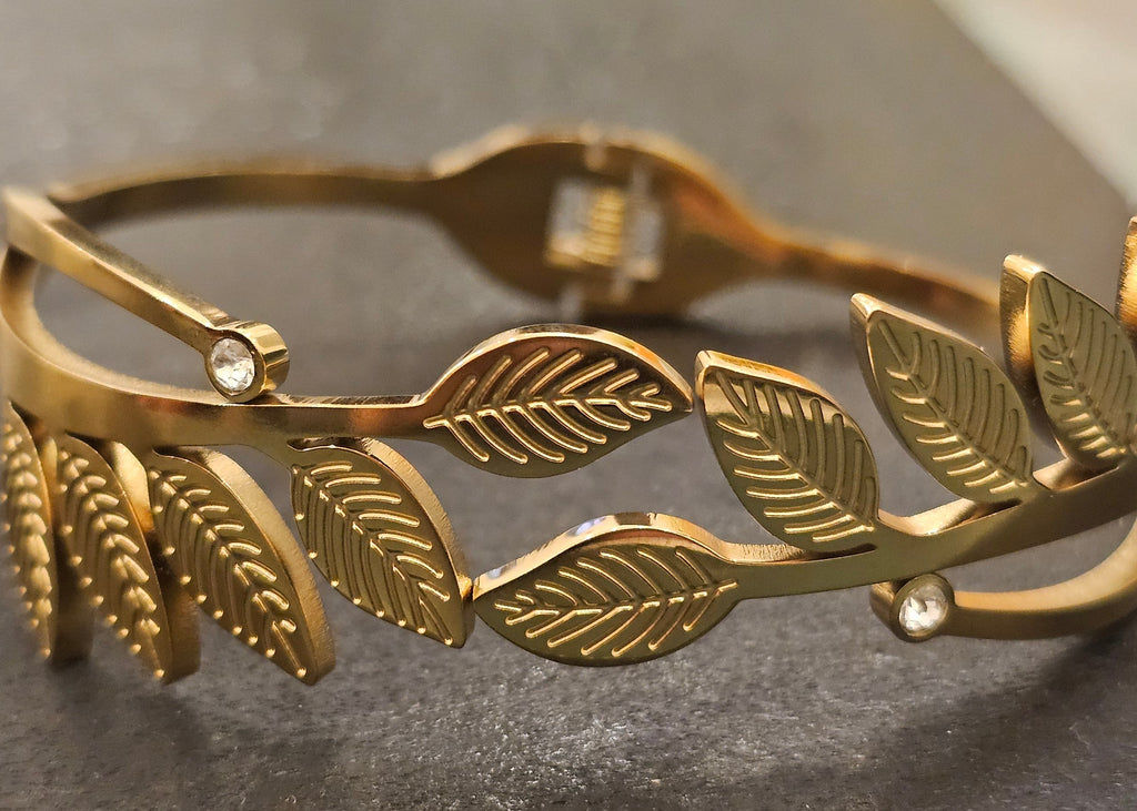Stainless Steel Openable Olive Leaf Bracelet - 18K Gold Plated