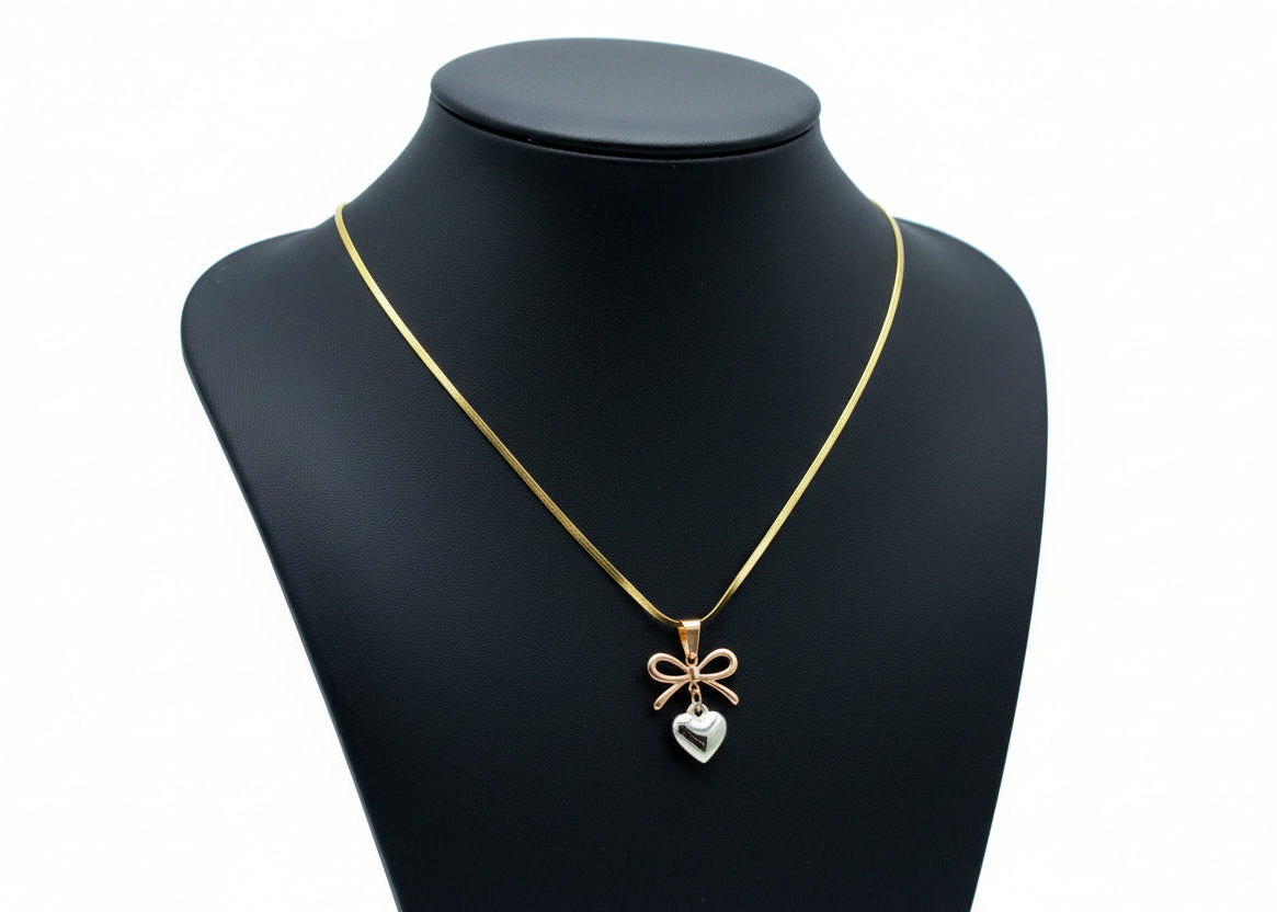 Bow and Heart pendant - 18K Gold Plated