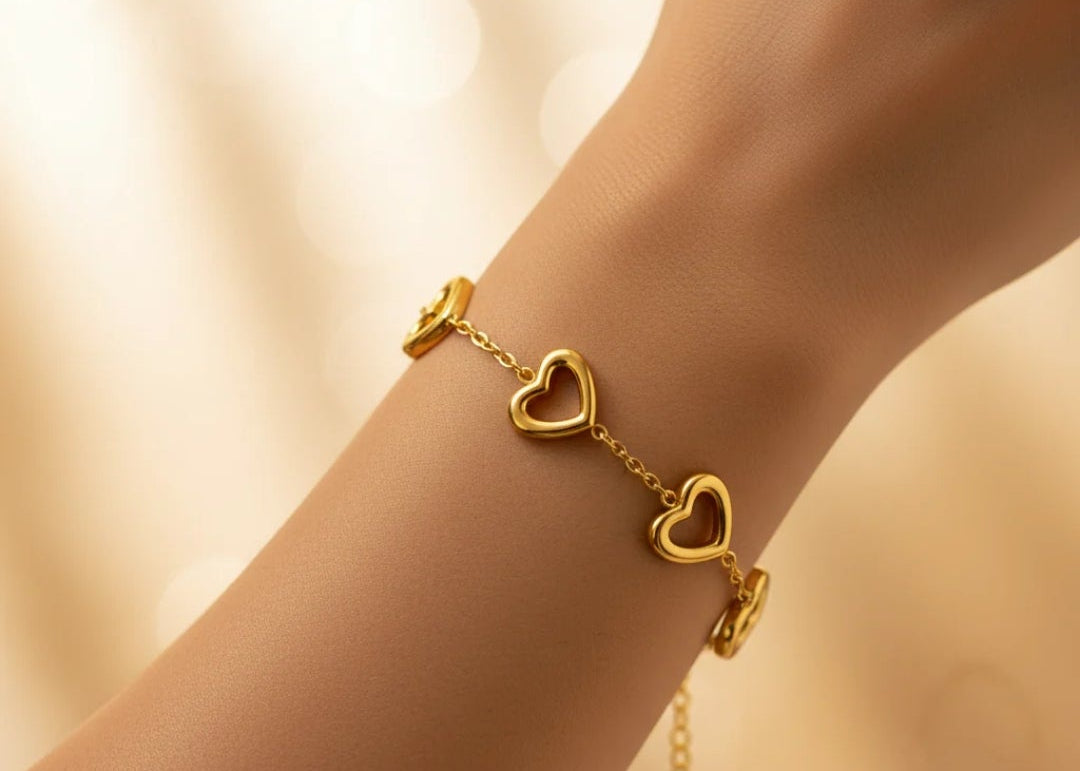 18K Gold Plated Stainless Steel Heart Bracelet