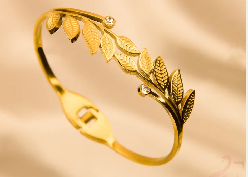 Stainless Steel Openable Olive Leaf Bracelet - 18K Gold Plated