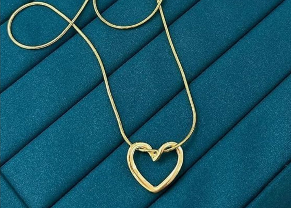 Open Heart Pendant Necklace - 18K Gold Plated