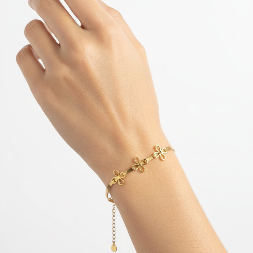 Classic Flower Bracelet | 18k Gold Plated Anti-Tarnish